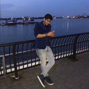 Meet your Posher, Shiva